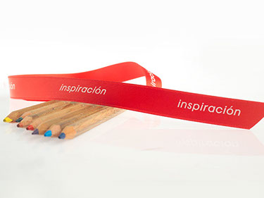 etiquetas de tela , etiquetas bordadas ,  etiquetas estampadas , cintas impresas y cintas personalizadas, ropa, etiquetas para ropa, madrid, dis