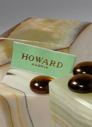 etiquetas de tela , etiquetas bordadas ,  etiquetas estampadas , cintas impresas y cintas personalizadas, ropa, etiquetas para ropa, madrid, dis