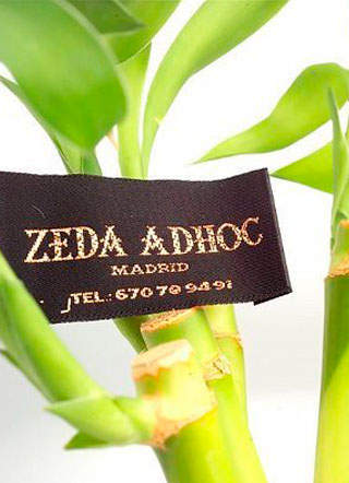 etiquetas de tela , etiquetas bordadas ,  etiquetas estampadas , cintas impresas y cintas personalizadas, ropa, etiquetas para ropa, madrid, dis