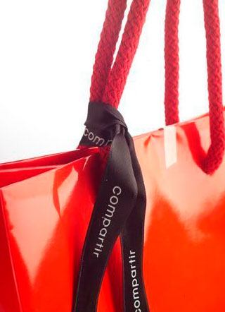 etiquetas de tela , etiquetas bordadas ,  etiquetas estampadas , cintas impresas y cintas personalizadas, ropa, etiquetas para ropa, madrid, dis