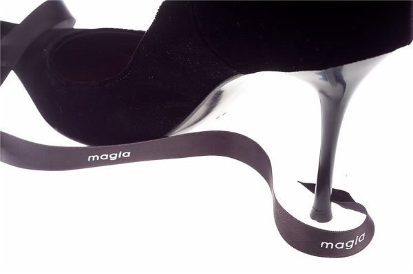 etiquetas de tela , etiquetas bordadas ,  etiquetas estampadas , cintas impresas y cintas personalizadas, ropa, etiquetas para ropa, madrid, dis