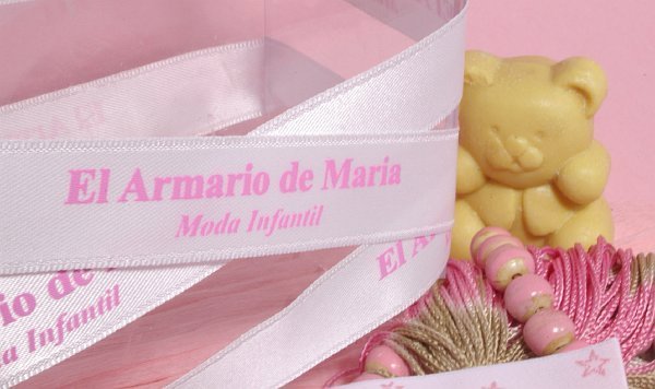 etiquetas de tela , etiquetas bordadas ,  etiquetas estampadas , cintas impresas y cintas personalizadas, ropa, etiquetas para ropa, madrid, dis